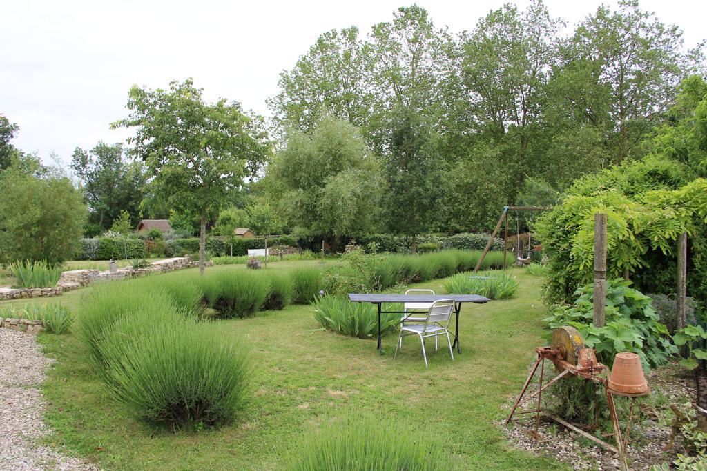 Fontaines  Maison D'Hotes Le Lavoir מראה חיצוני תמונה
